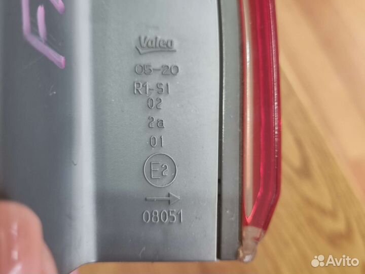 Фара задняя правая на avensis