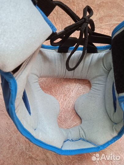 Шлем для единоборств