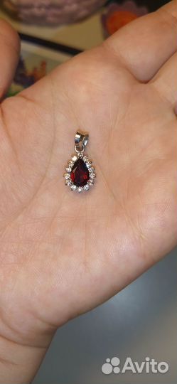 Подвеска серебро с гранатом