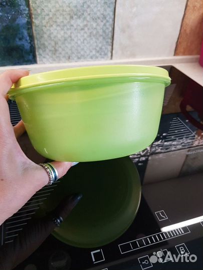 2 набора Tupperware вакуумные контейнеры