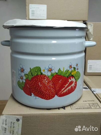 Бак - кастрюля эмалир 24л Новая