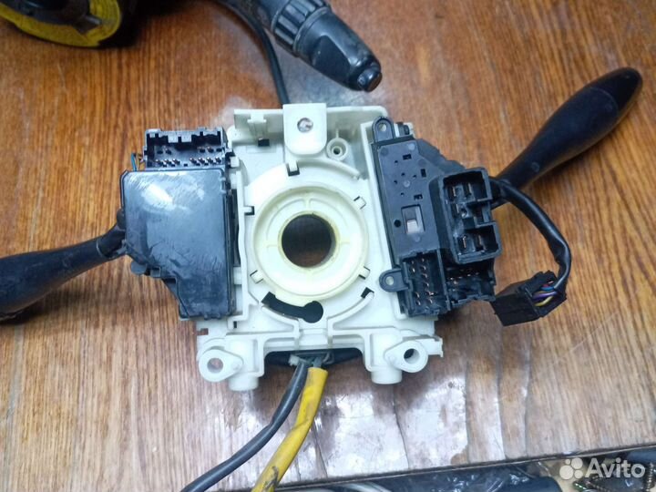 Подрулевые переключатели шлейф Mitsubishi Carisma