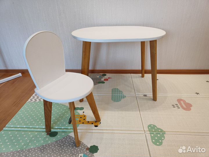 Детский столик и стульчик