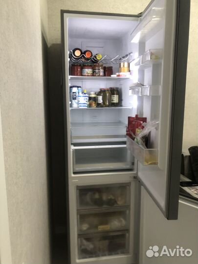 Продам холодильник