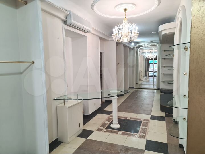 Торговая площадь, 92 м²