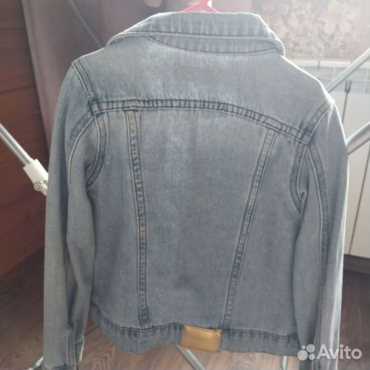 Куртка джинсовая на девочку