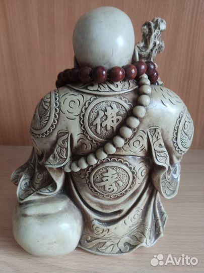 Декоративная фигурка 