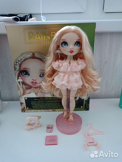 Кукла Rainbow high Виктория