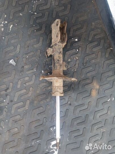 Амортизатор передний правый Lifan Solano 620