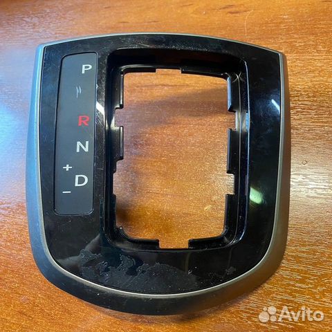 Накладка кулисы hyundai solaris 2010