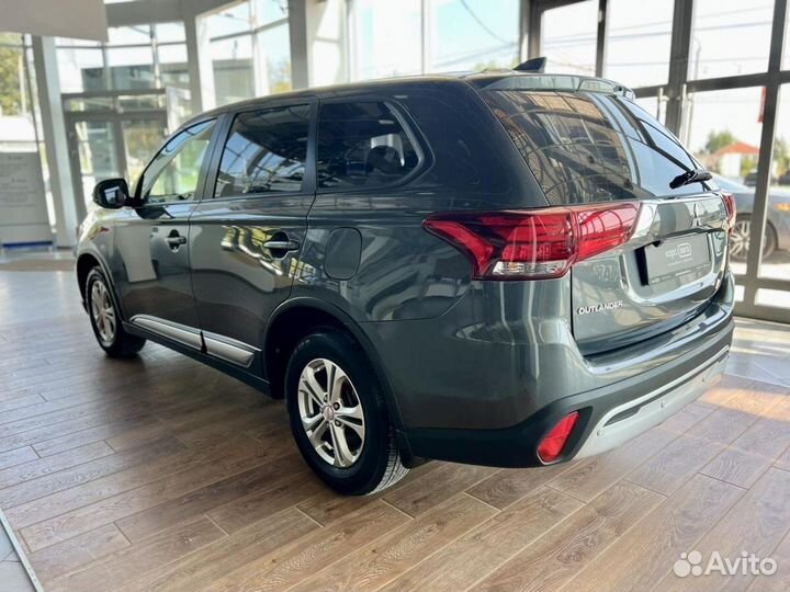 Mitsubishi Outlander 2 CVT, 2020, 42 212 км