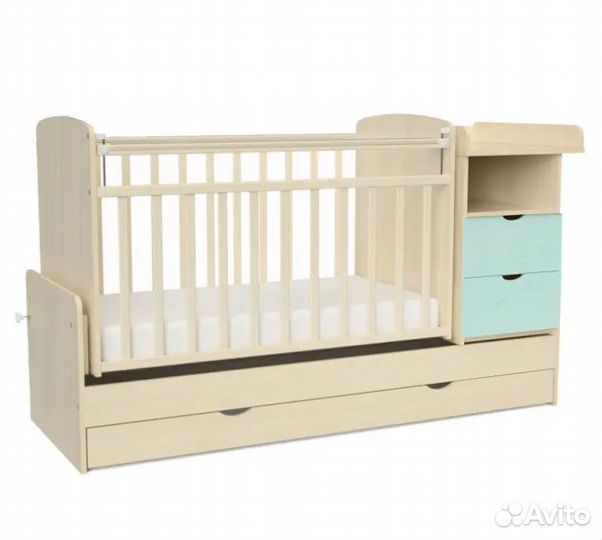 Детская кроватка с комодом