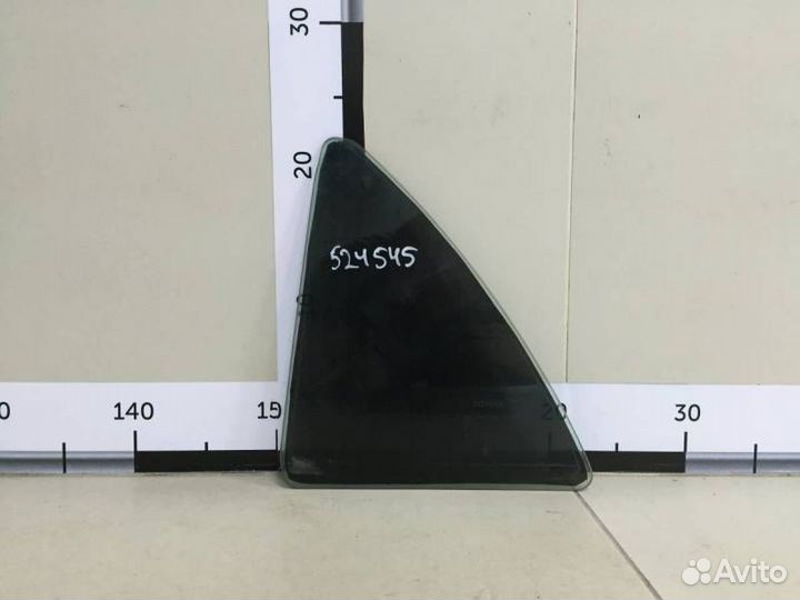 Стекло двери задней левой форточка Toyota Corolla