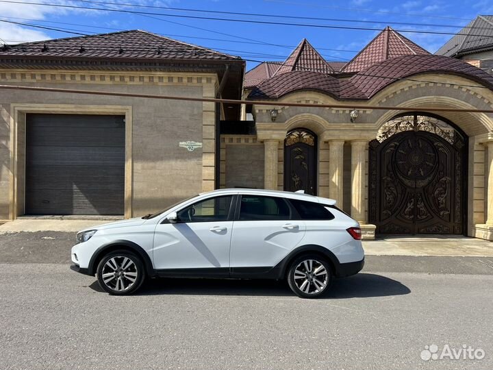 LADA Vesta Cross 1.8 AMT, 2019, 88 154 км