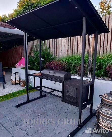 Мангал с навесом и печью