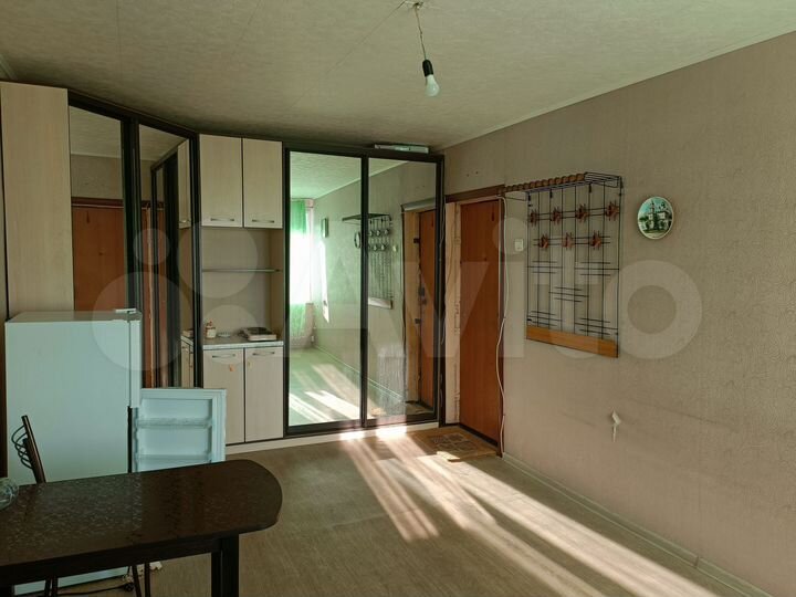 Комната 17 м² в 8-к., 8/9 эт.