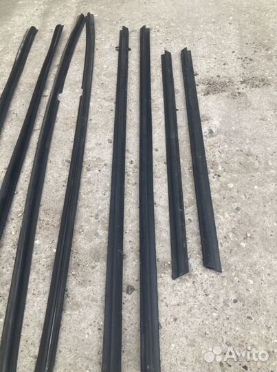 Бархотки на двери Мерседес 124 седан, универсал