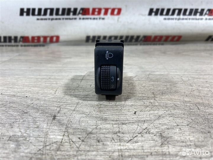Кнопка корректора фар Nissan Note 1 E11 хэтчбек