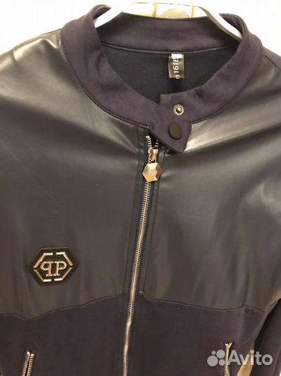 Спортивный костюм женский