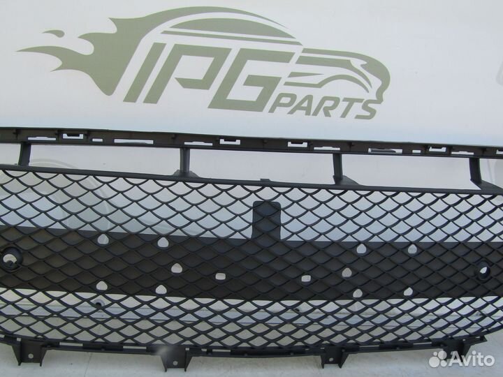 Решетка переднего бампера mercedes A2928855122