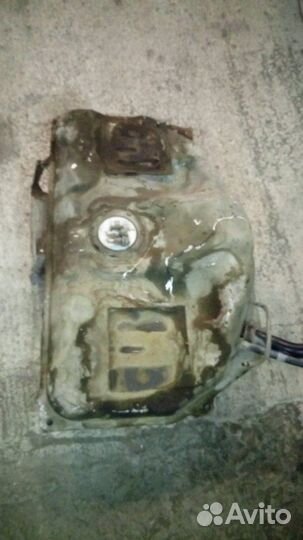 Бак топливный Nissan Tino SR20 1999