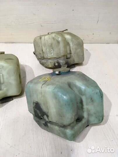 Бачок омывателя лобового стекла BMW E36