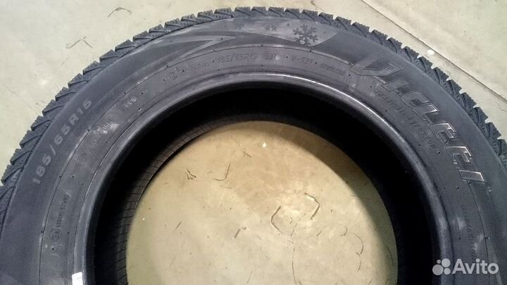 Viatti Brina V-521 185/60 R14 82T