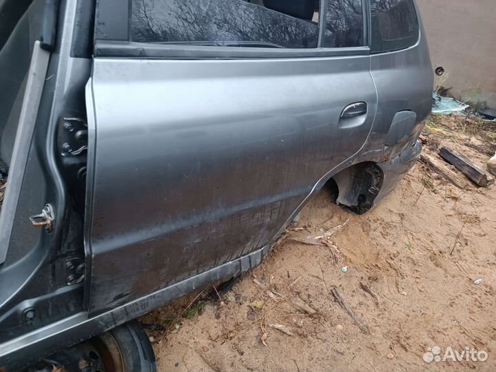 Дверь задняя правая Киа Рио 1 универсал