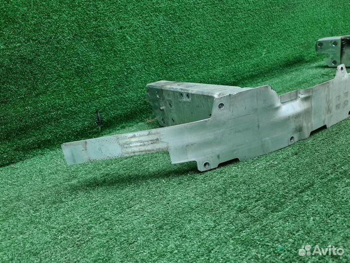 Усилитель переднего бампера BMW X3