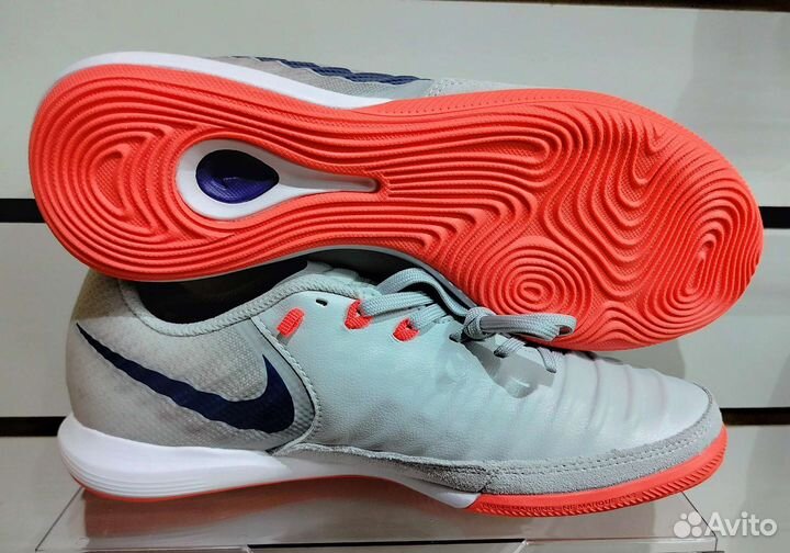 Футзалки Nike Tiempo-x