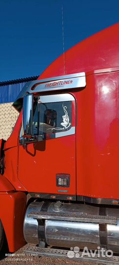 Ветровики на Freightliner