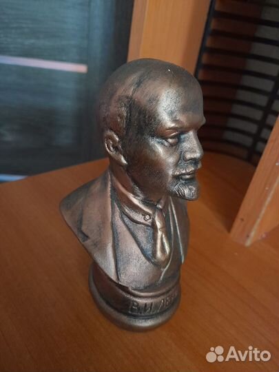 Бюст Ленина в хорошем состоянии