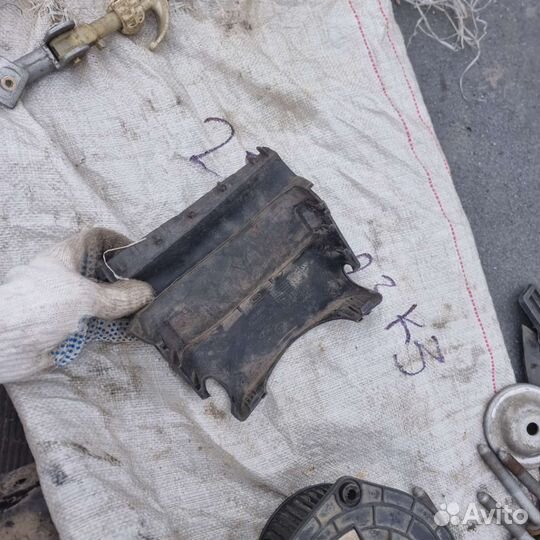 Кожух рулевой колонки Ford fusion