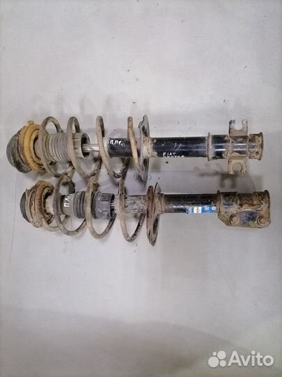 Амортизатор передний Fiat Punto II 188 1999-2010