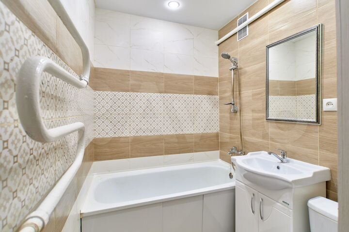 2-к. квартира, 42 м², 2/5 эт.