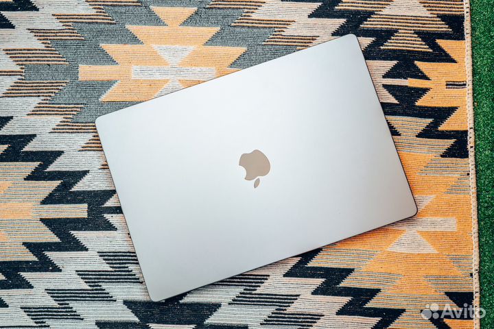 Apple macbook pro 16 m1 max 64gb 1tb