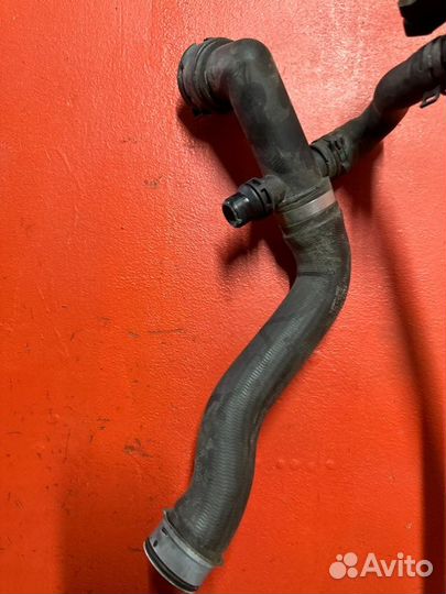 Патрубок системы охлаждения Mercedes Benz Gl/Gls