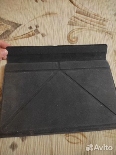 Клавиатура-чехол для планшета