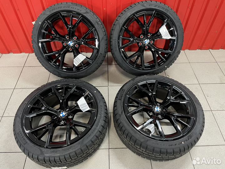 Комплект колес новый BMW G30 845M