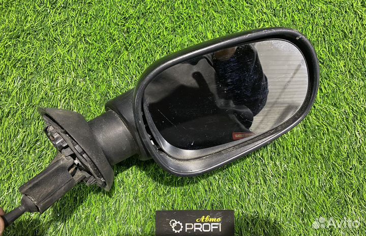 Зеркало правое механическое Renault Logan