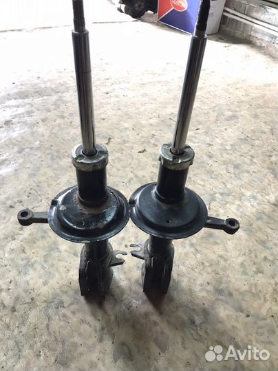 Амортизаторы 2114