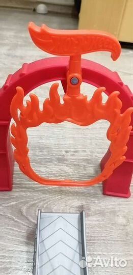 Hot wheels трасса Огненный прыжок