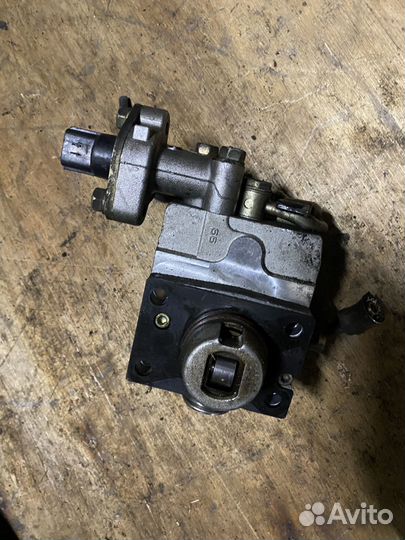 Топливный насос Митсубиши Спейс вагон 2.4