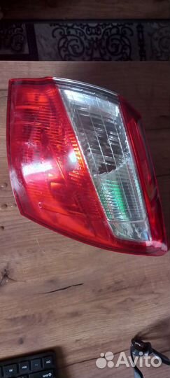 Фонарь задний правый для Nissan Qashqai J10