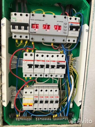 Услуги электрика. Монтаж электропроводки