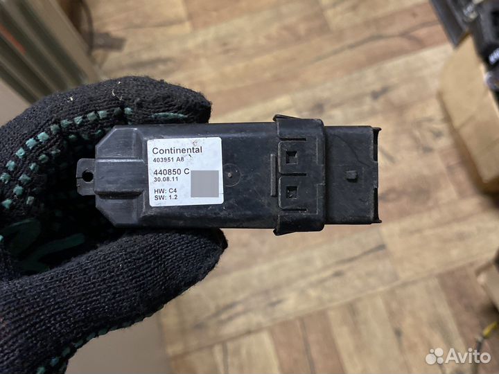 Моторчик стеклоподъемника двери Kia Ceed