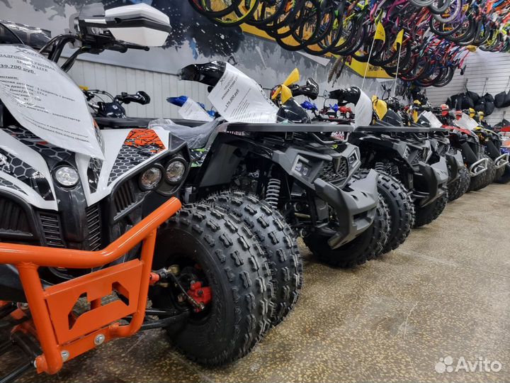 Квадроциклы в наличии в Тюмени на Чаркова 37