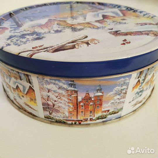 Коробка жестяная от печенья с зимней темой