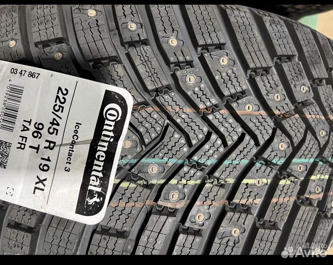 Continental IceContact 3 225/45 R19 96T