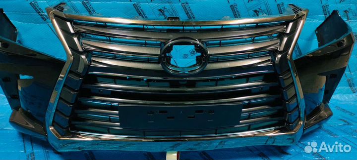 Бампер с решеткой Lexus LX Black Vision Оригинал